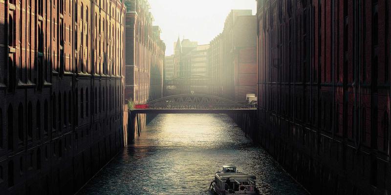 从设备到数据：揭秘温州正大如何以工业设备为基石构建食品智能制造信息生态系统